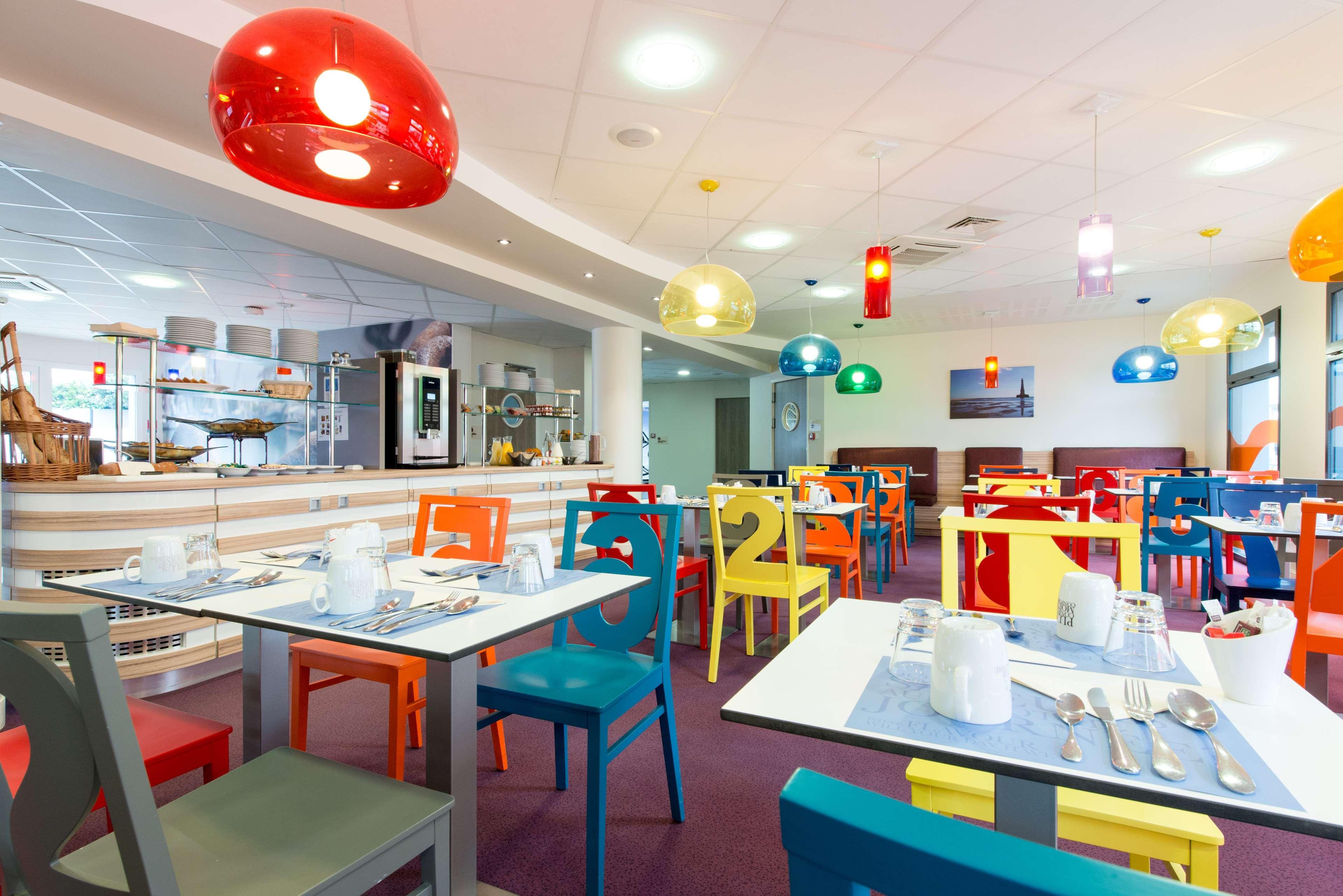 Hotel Confort La Rochelle Centre Les Minimes Bagian luar foto