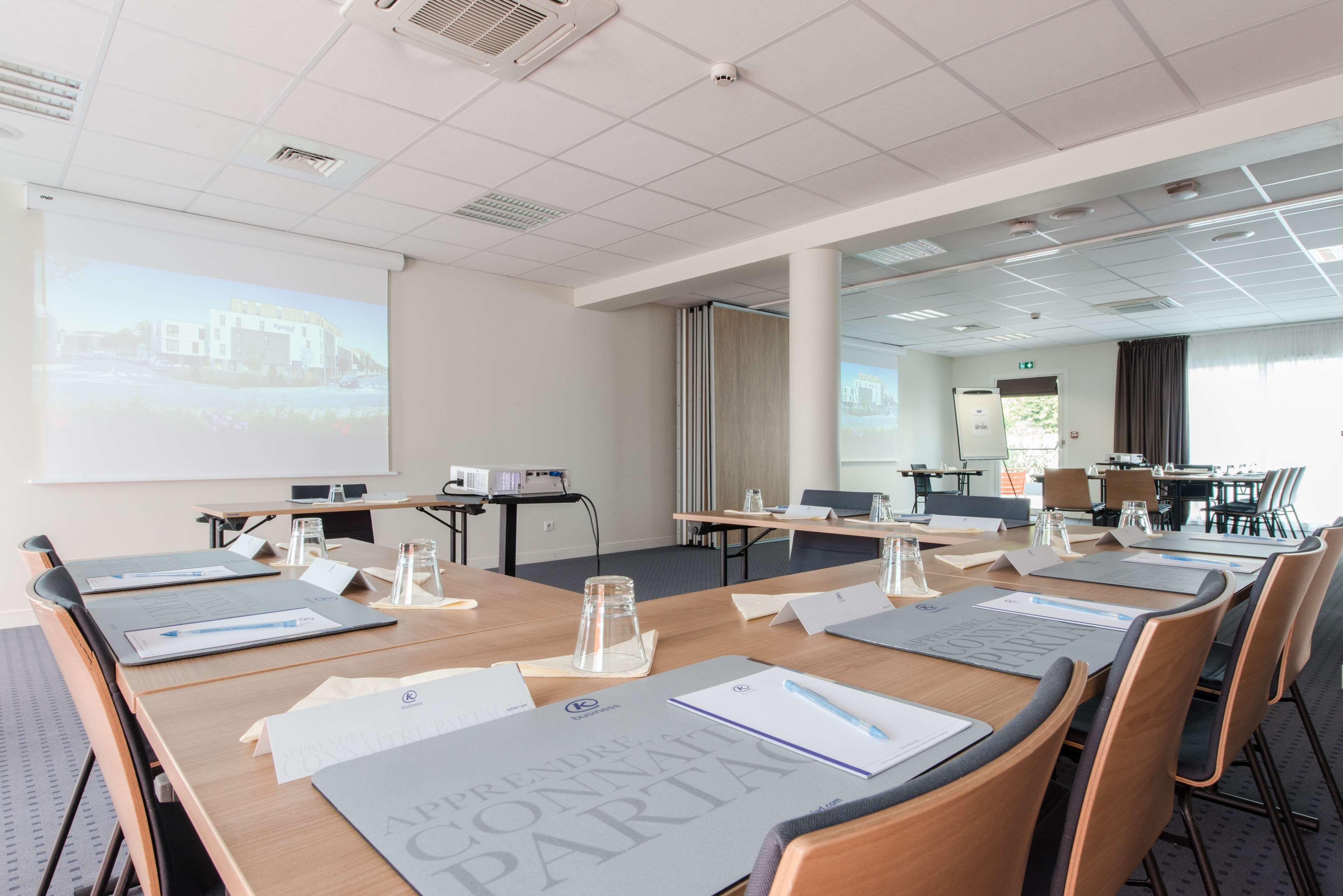Hotel Confort La Rochelle Centre Les Minimes Bagian luar foto