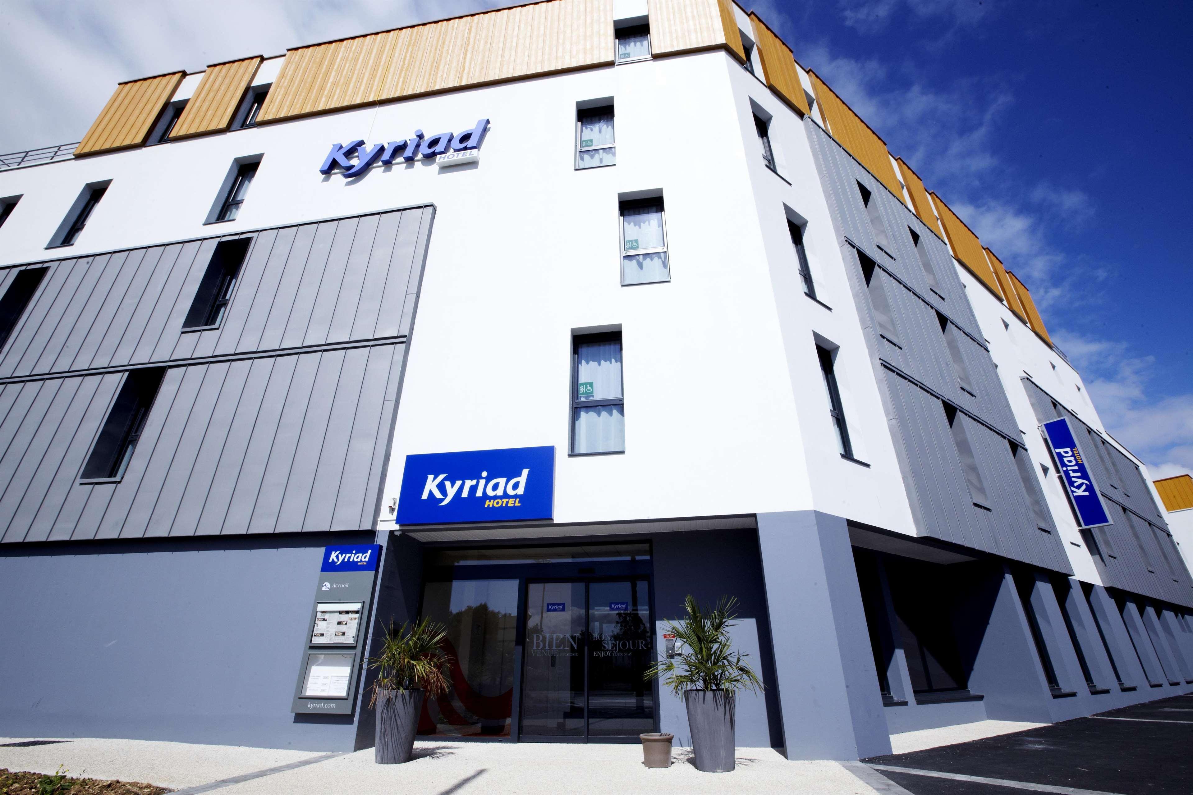 Hotel Confort La Rochelle Centre Les Minimes Bagian luar foto