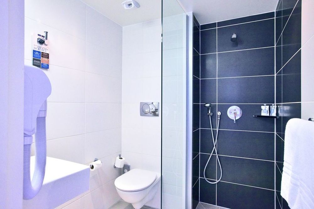 Hotel Confort La Rochelle Centre Les Minimes Ruang foto
